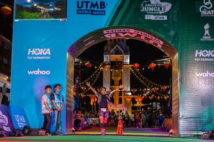 BIB: 120
                            <button type="button" onclick="openModal(21811628)" class="btn btn-primary btn-sm float-right btn-popup" data-toggle="modal" data-target=".modal-high-quality">
                        <i class="fas fa-shopping-cart"></i> Add to Cart
                    </button>
                                            <button type="button" onclick="isThisMe(21811628, true)" class="btn btn-success btn-sm float-right btn-popup btn-isme hidden" data-toggle="tooltip" data-placement="bottom" title="นี่คือรูปของคุณใช่ไหม คลิกที่นี่เพื่อเอาเข้าอัลบั้ม">
                        <i class="fas fa-plus"></i> Add to album
                    </button>
                    <button type="button" onclick="isThisMe(21811628, false)" class="btn btn-warning btn-sm float-right btn-popup btn-isnotme hidden">
                        <i class="fas fa-ban"></i> Remove from album
                    </button>